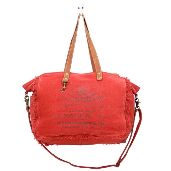 NWT BEAUTIFUL CARMI WEEKENDER - Picture 5 of 7